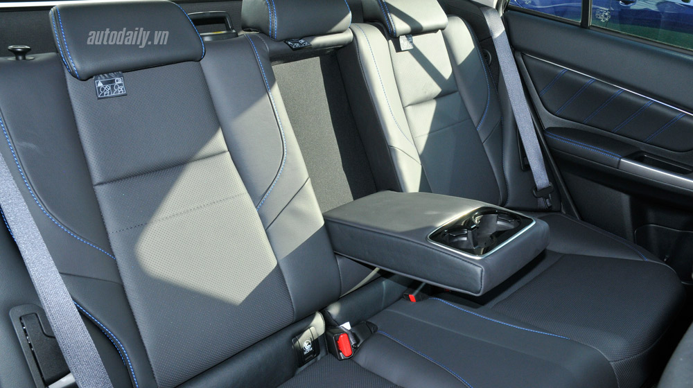 “Soi” chi tiết Subaru Levorg sắp về Việt Nam Subaru Levorg (21).jpg