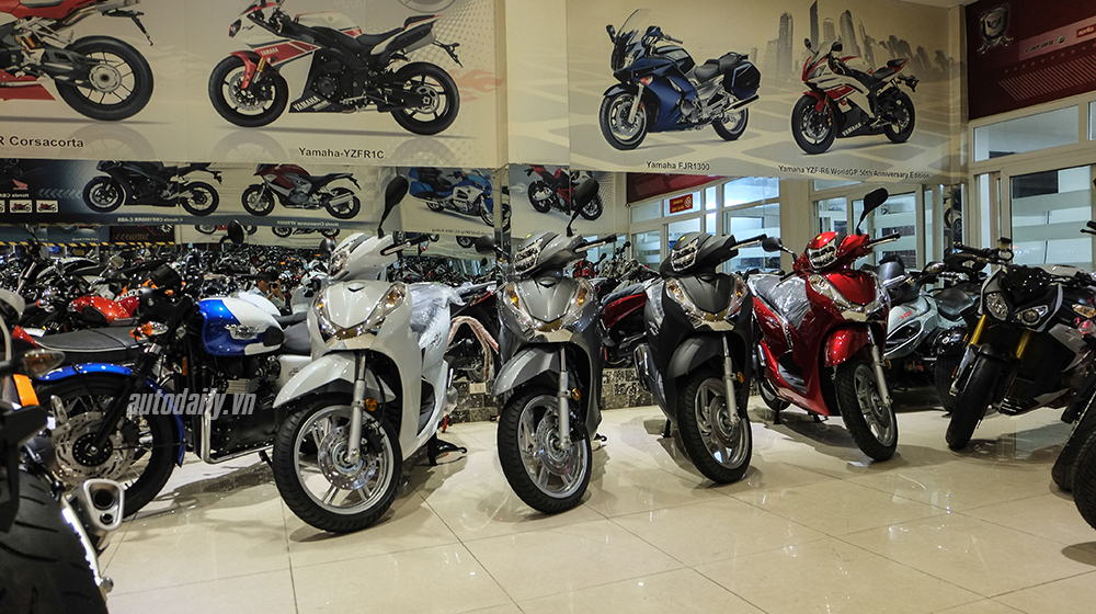 Honda SH300i 2015 tại Việt Nam có thêm màu mới NHON8239.jpg