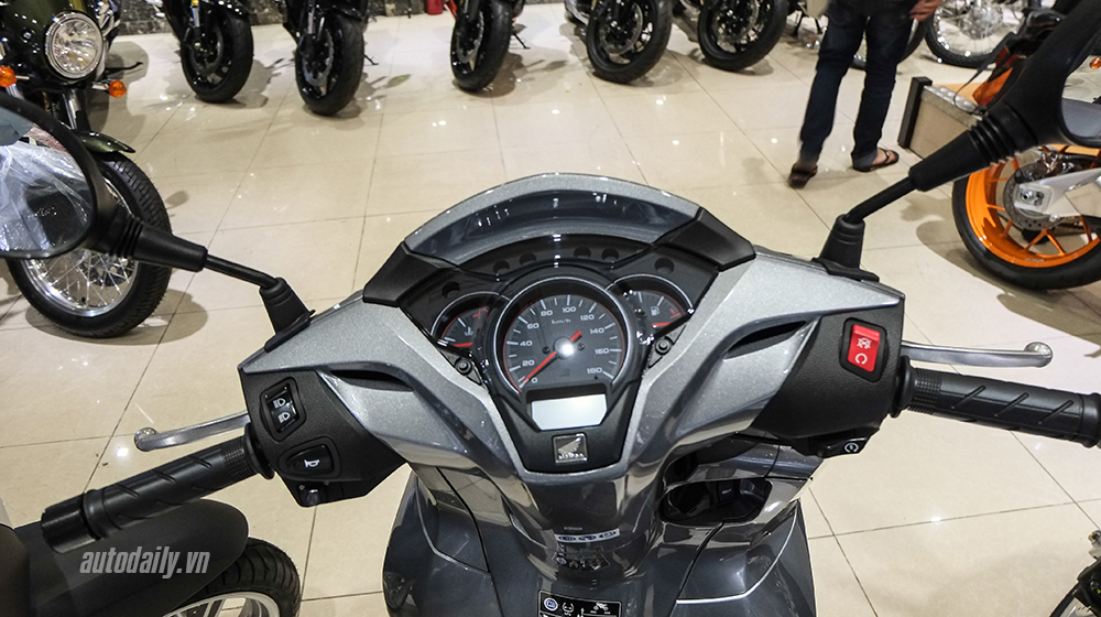 Honda SH300i 2015 tại Việt Nam có thêm màu mới NHON8253.jpg