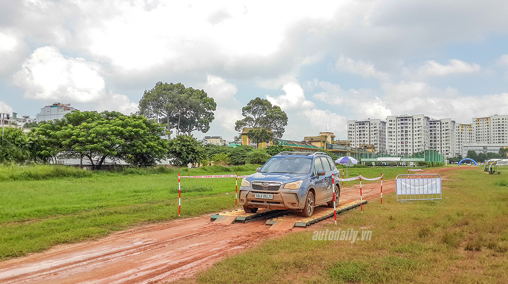 Subaru tổ chức chương trình off-road tại TP. HCM 20151017_105126.jpg