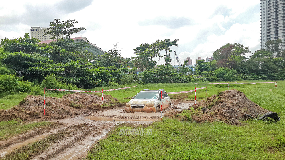 Subaru tổ chức chương trình off-road tại TP. HCM 20151017_110140.jpg