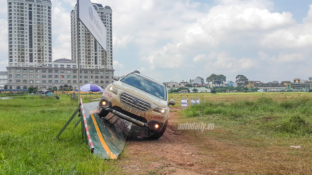 Subaru tổ chức chương trình off-road tại TP. HCM 20151017_111331.jpg