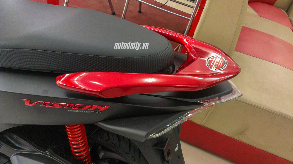 Ảnh chi tiết Vision phiên bản đen mờ Honda Vision (11).jpg