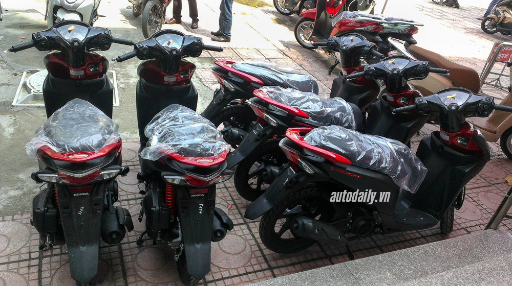 Ảnh chi tiết Vision phiên bản đen mờ Honda Vision (5).jpg