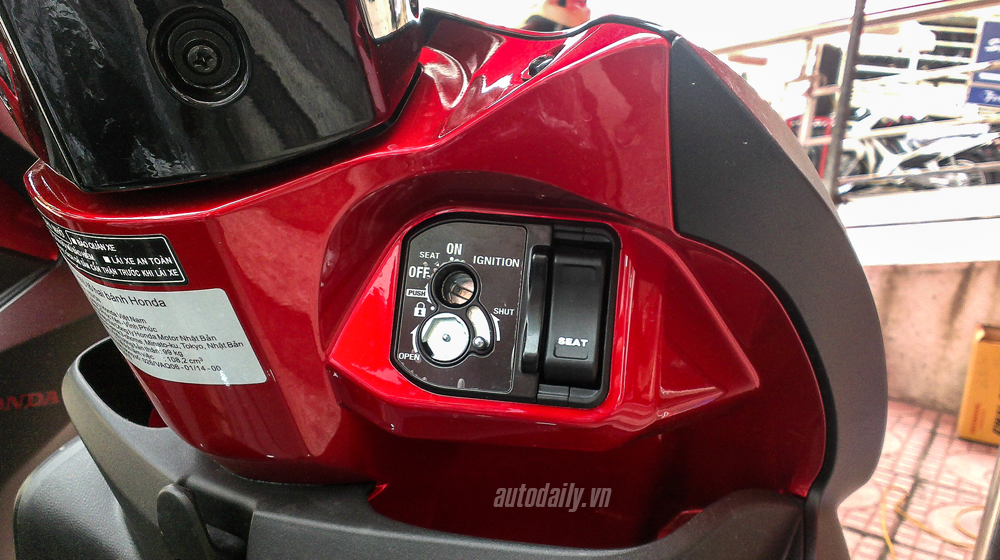 Ảnh chi tiết Vision phiên bản đen mờ Honda Vision (6).jpg