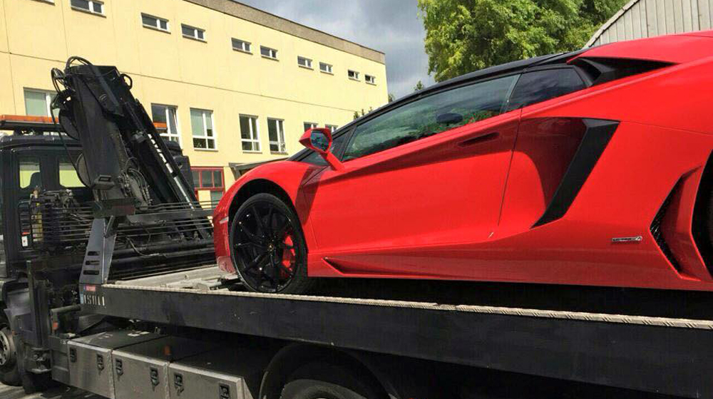 Siêu bò Lamborghini Aventador Roadster xuất hiện tại Hà Nội Lamborghini Aventador (1).jpg