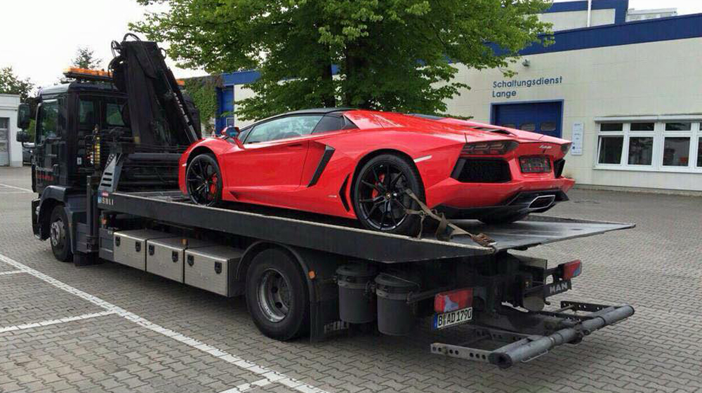 Siêu bò Lamborghini Aventador Roadster xuất hiện tại Hà Nội Lamborghini Aventador (4).jpg