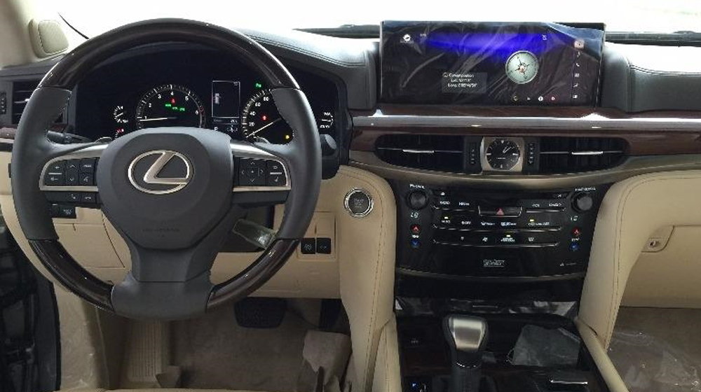 Lexus LX570 2016 “bằng xương, bằng thịt” xuất hiện tại Hà Nội Lexus LX570 2016 (10).jpg