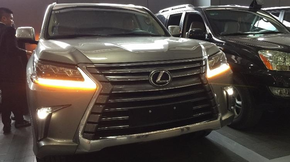Lexus LX570 2016 “bằng xương, bằng thịt” xuất hiện tại Hà Nội Lexus LX570 2016 (6).jpg