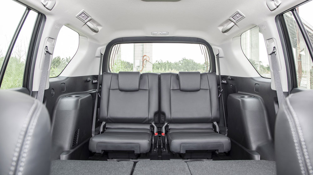 Ảnh chi tiết Toyota Land Cruiser Prado 2015 toyota-land-cruiser-prado-2015 (12).jpg