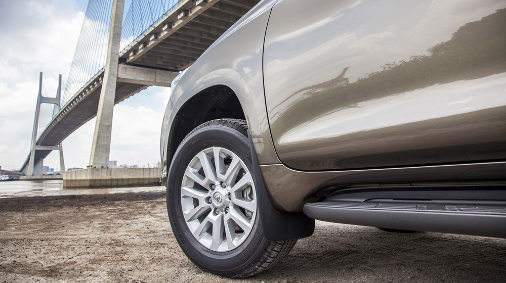 Ảnh chi tiết Toyota Land Cruiser Prado 2015 toyota-land-cruiser-prado-2015 (7).jpg