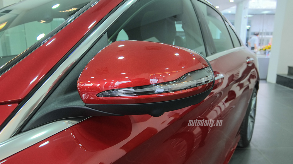 Ảnh chi tiết Mercedes C300 AMG 2015 tại Việt Nam Mercedes C300 AMG 2015 (20).jpg