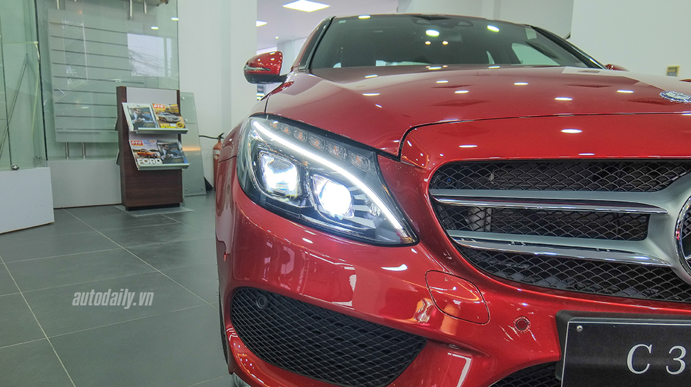 Ảnh chi tiết Mercedes C300 AMG 2015 tại Việt Nam Mercedes C300 AMG 2015 (5).jpg