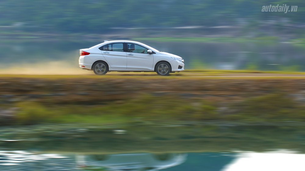 Đánh giá Honda City 1.5 CVT 2016: Tập trung về “chất” Honda City 2016 (35).jpg
