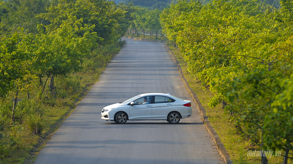 Đánh giá Honda City 1.5 CVT 2016: Tập trung về “chất” Honda City 2016 (37).jpg