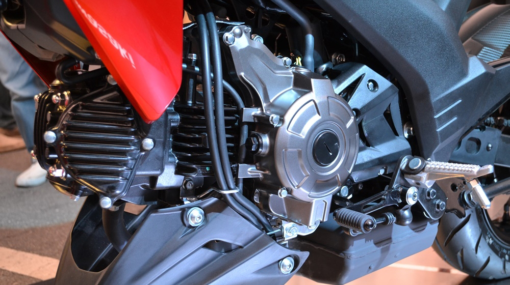 Đối thủ Honda MSX chính thức trình làng, giá 2.089 USD Kawasaki Z125 (10).JPG