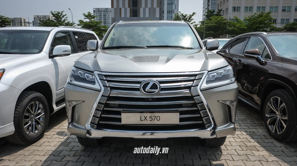 Soi kỹ cặp đôi 