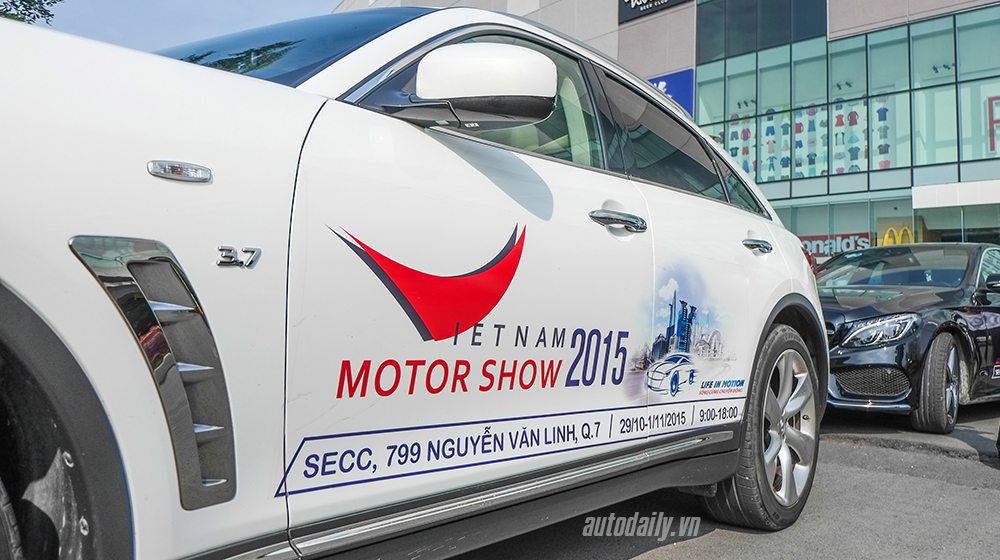 Roadshow hâm nóng VMS 2015 trước ngày khai màn NHON8412.jpg