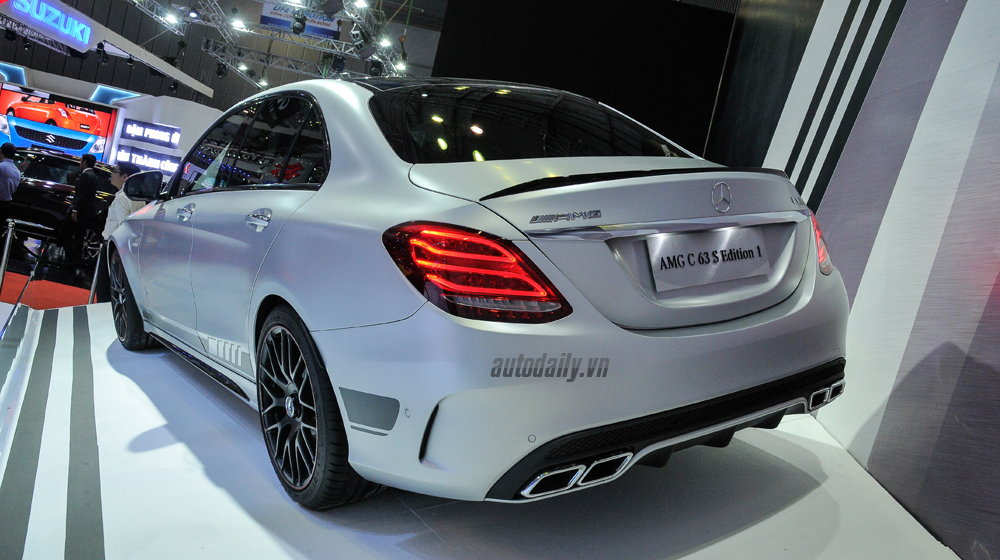 Cận cảnh Mercedes-AMG C63 S Edition 1 tại VMS 2015 Mercedes AMG C63S  (13).jpg