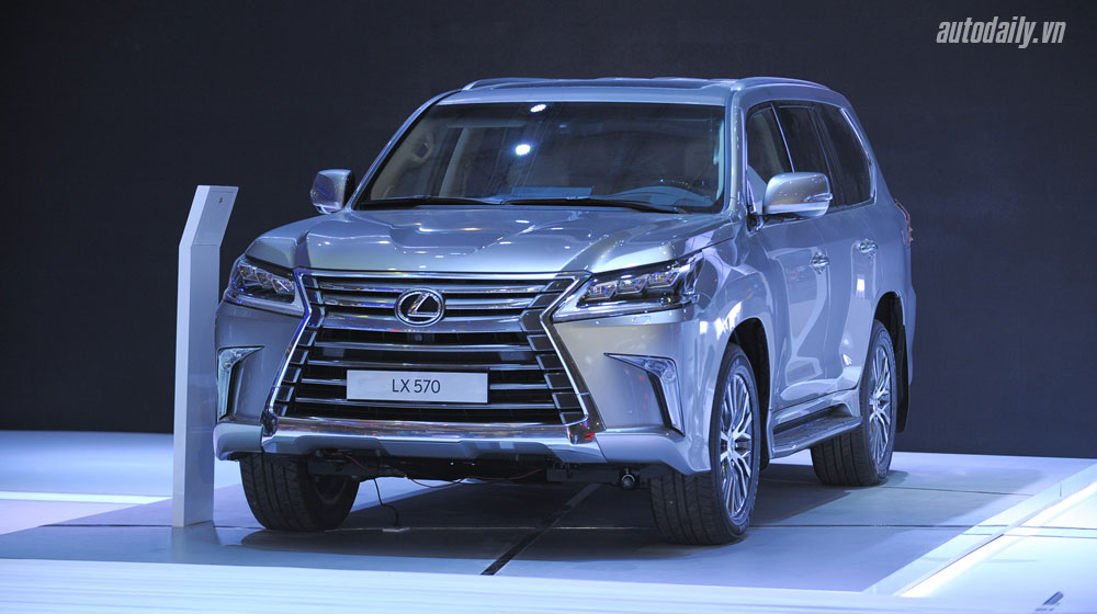 SUV đầu bảng Lexus LX570 2016 toả sáng tại VMS 2015 LX570_02.jpg