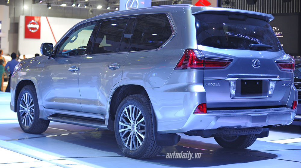 SUV đầu bảng Lexus LX570 2016 toả sáng tại VMS 2015 LX570_10.jpg
