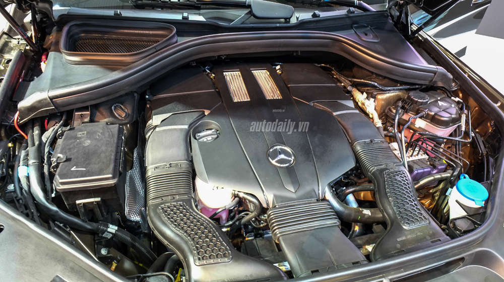 Cận cảnh bộ đôi Mercedes GLE và GLE Coupe tại VMS 2015 Mercedes GLE (1).jpg