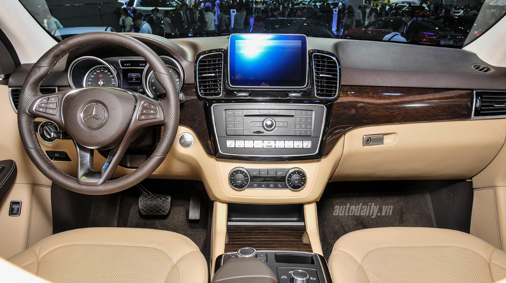 Cận cảnh bộ đôi Mercedes GLE và GLE Coupe tại VMS 2015 Mercedes GLE (3).jpg