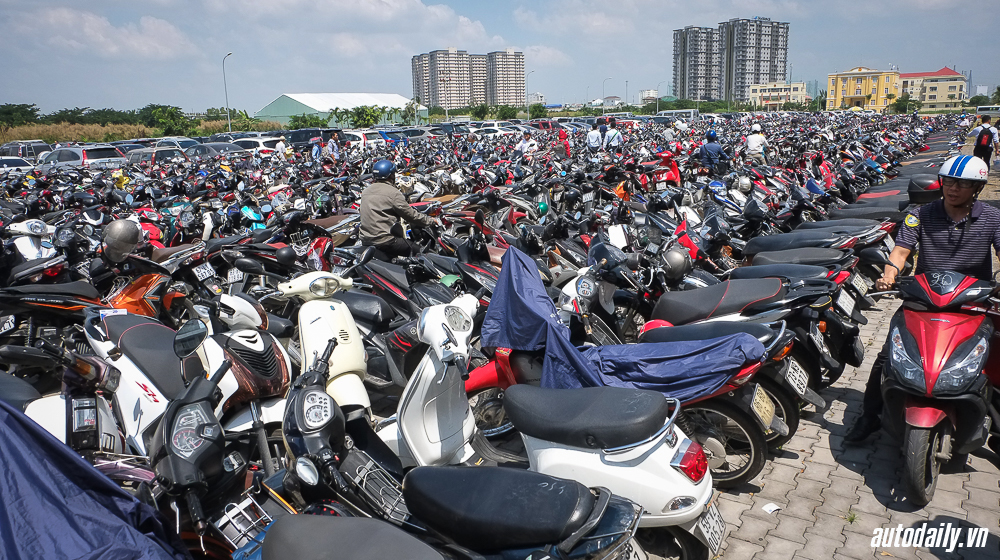 VMS 2015: “Kín người” trong ngày đầu tiên VMS_2015 (4)-1.jpg