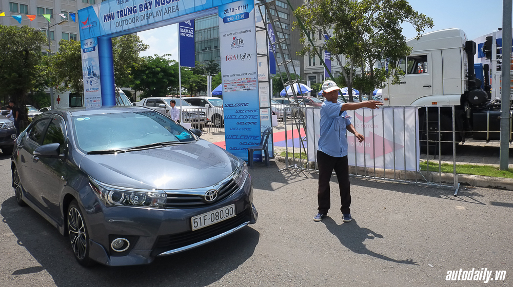 VMS 2015: “Kín người” trong ngày đầu tiên VMS_2015 (6)-1.jpg