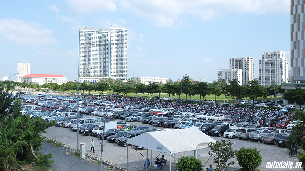 VMS 2015: “Kín người” trong ngày đầu tiên VMS_2015 (7)-1.JPG