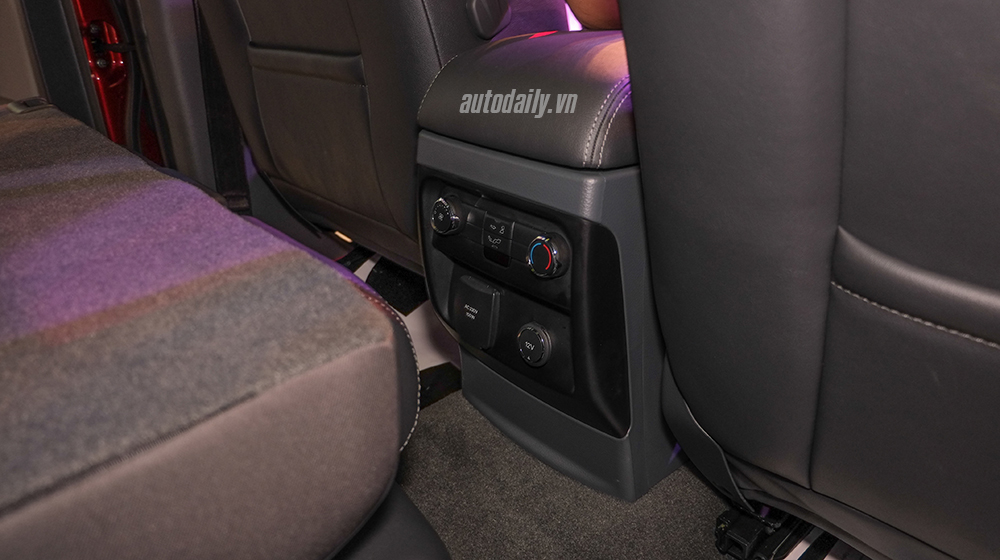 Ảnh chi tiết Ford Everest 2015 tại VMS 2015 ford everest 2015 (19).jpg