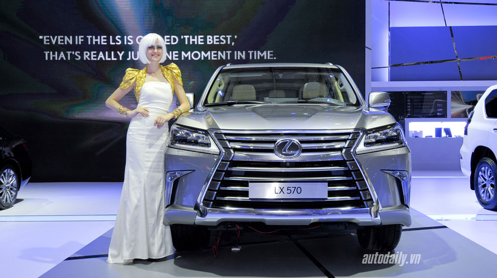 Dàn mẫu “Tây” của Lexus 