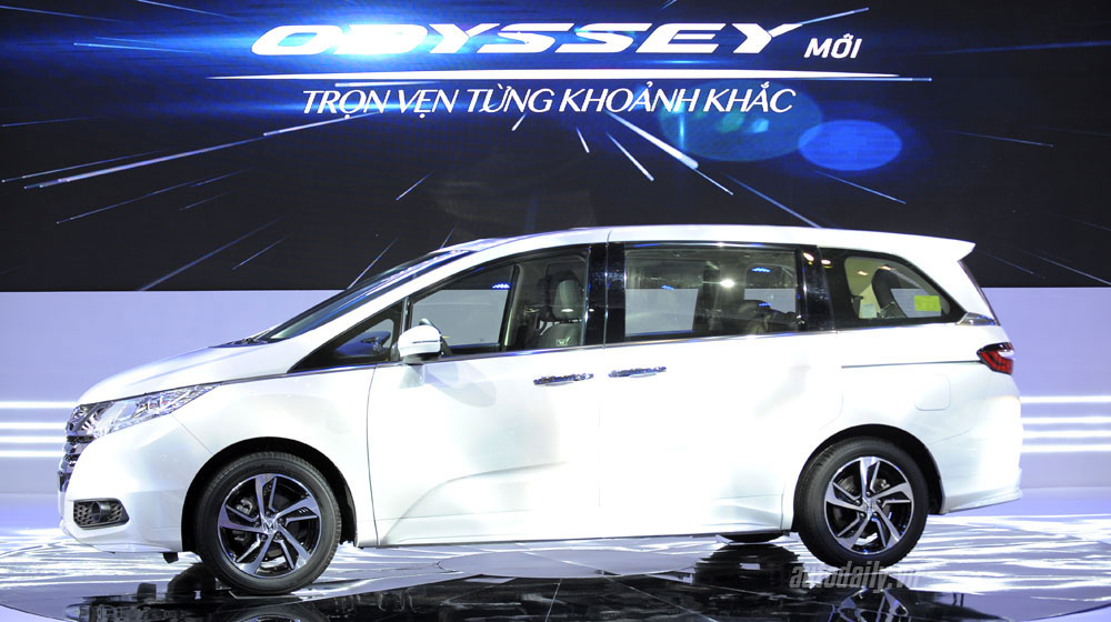 Ảnh chi tiết Honda Odyssey honda-odyssey-vms-2015 (1)-1.jpg