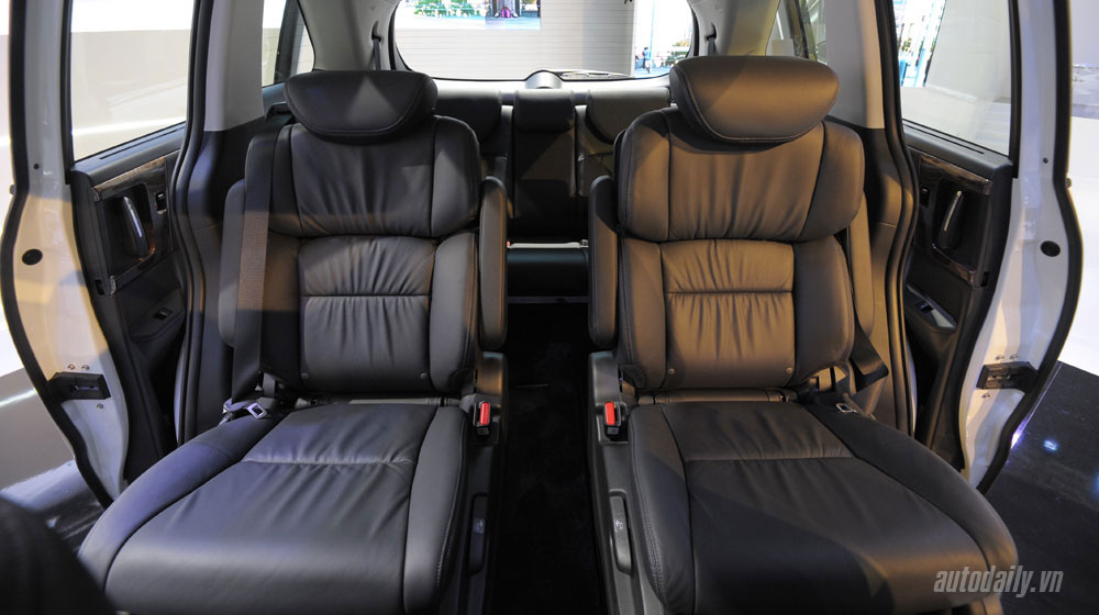 Ảnh chi tiết Honda Odyssey honda-odyssey-vms-2015 (12)-1.jpg