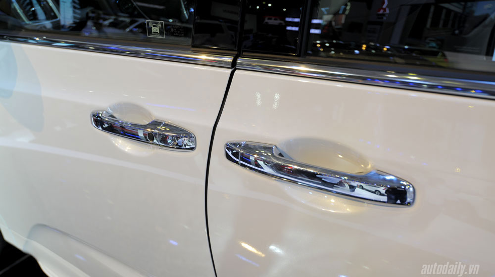 Ảnh chi tiết Honda Odyssey honda-odyssey-vms-2015 (7).jpg