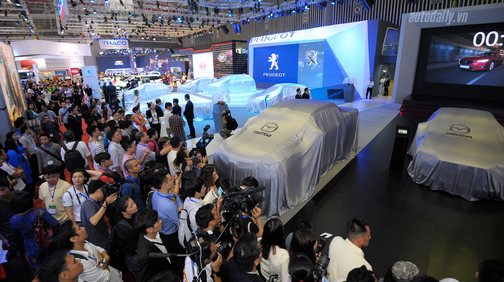 Hãng xe nội Trường Hải gây “choáng” tại VMS 2015 _D3S1692.jpg