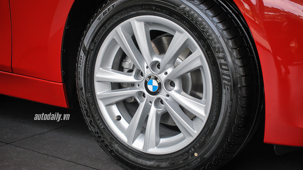 Ảnh chi tiết BMW 320i 2016 tại Việt Nam BMW 3-Series 2016 (18).jpg