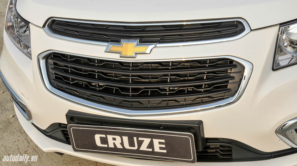 Đánh giá Chevrolet Cruze LTZ 2015: Lựa chọn đáng tiền Chevrolet Cruze 2015 (7).jpg