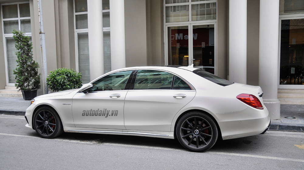 “Chộp” Mercedes S63 AMG giá gần 9 tỷ đồng trên phố Hà Nội _ADC1120 copy.JPG