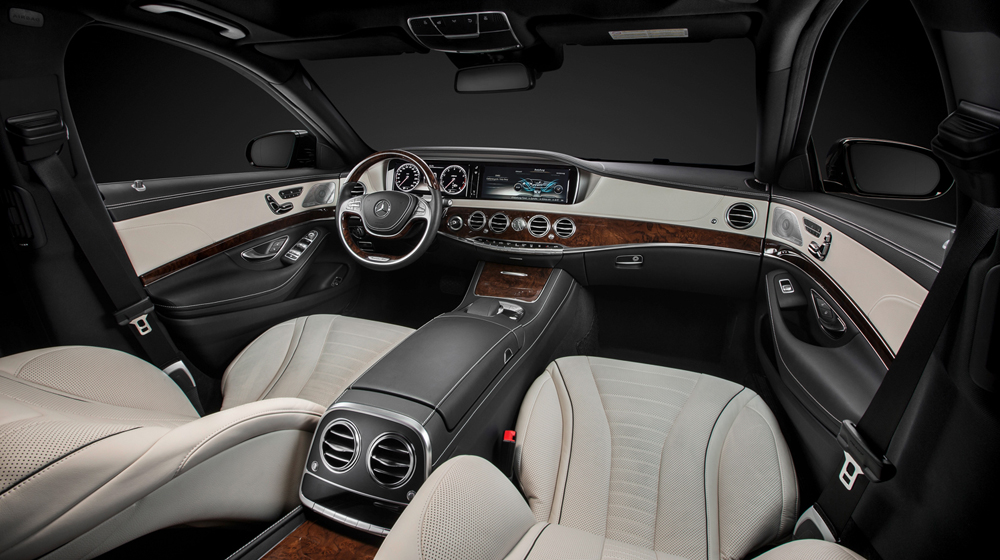 “Chộp” Mercedes S63 AMG giá gần 9 tỷ đồng trên phố Hà Nội mercedes-benz-s63-amg-2014-price-2014-mercedes-benz-s-class-cockpit-02-photo-6-image copy.JPG