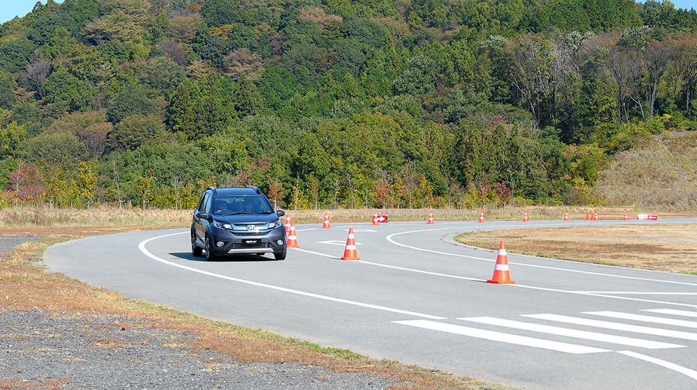 Trải nghiệm thú vị tại Twin Ring Motegi honda-brv-9.jpg