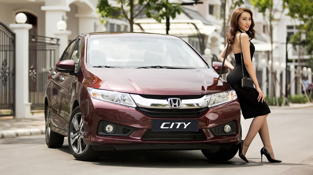 Tô Uyên Khánh Ngọc và Khánh Việt bên Honda City 2016 honda-city-2015-9-1.jpg