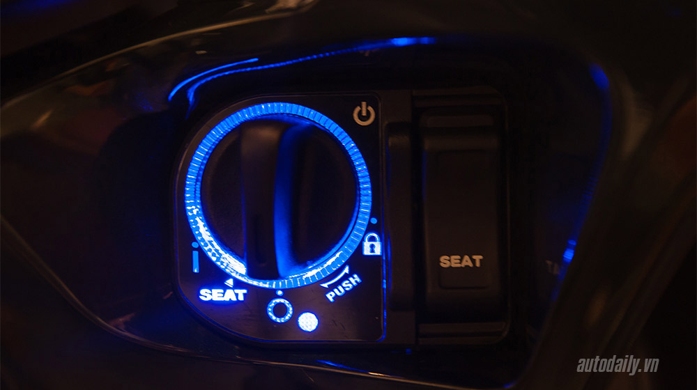 Hơn 12.000 xe Honda SH 2015 phải thay khóa thông minh Honda SH (5).jpg