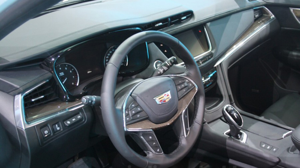 Ngắm Cadillac XT5 “bằng xương, bằng thịt” tại Dubai Auto Show 2015 cadillac XT5 (11).jpg