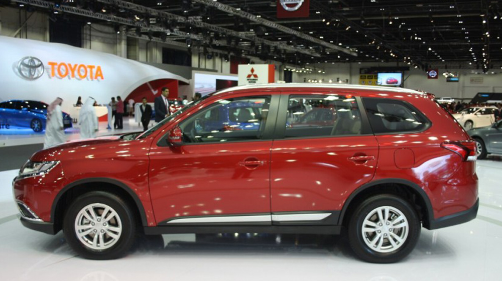 Mitsubishi Outlander 2016 ra mắt Triển lãm Ôtô Dubai outlander 2016 (5).jpg