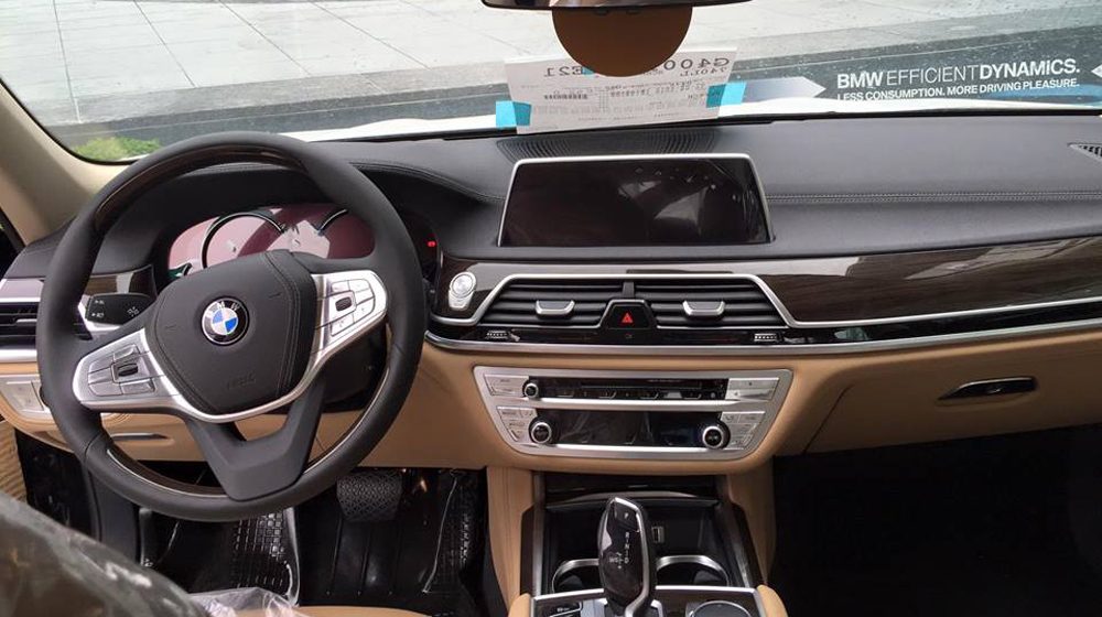 Cận cảnh BMW 7-series 2016 đầu tiên về Việt Nam BMW 7-series 2016 (1).jpg