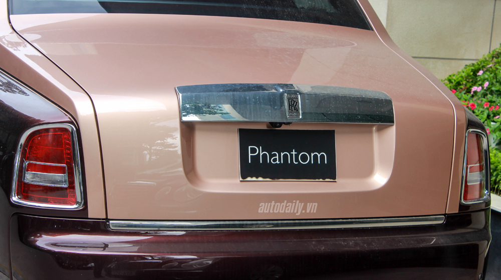 Chi tiết Rolls-Royce Phantom Lửa Thiêng phantom lửa thiêng (13).JPG