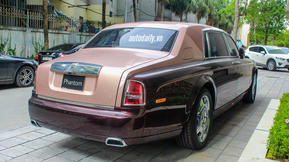 Chi tiết Rolls-Royce Phantom Lửa Thiêng phantom lửa thiêng (17).JPG