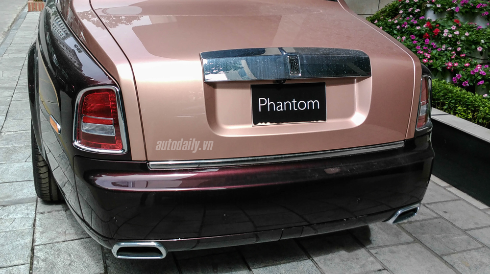 Chi tiết Rolls-Royce Phantom Lửa Thiêng phantom lửa thiêng (2).jpg