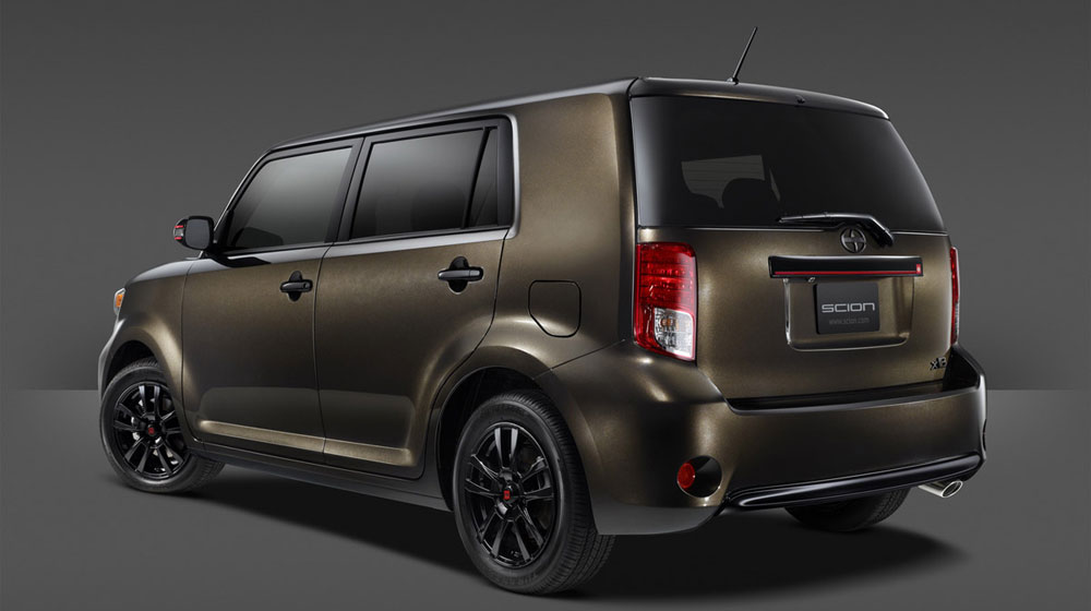 Những chiếc ôtô đi 10 năm “không chịu hỏng” 2015-scion-xb-686-parklan-edition-2-autovina.jpg